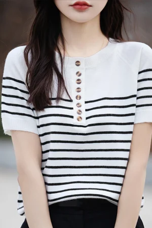 O-Neck Stripe Knitted Sweater Shirt For Women Summer Short Sleeve Thin Casual Pullover T- Shirt Korea Fashion Knit Tops Girl